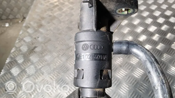 Audi A6 S6 C5 4B Główny cylinder sprzęgła 8E1721401AF