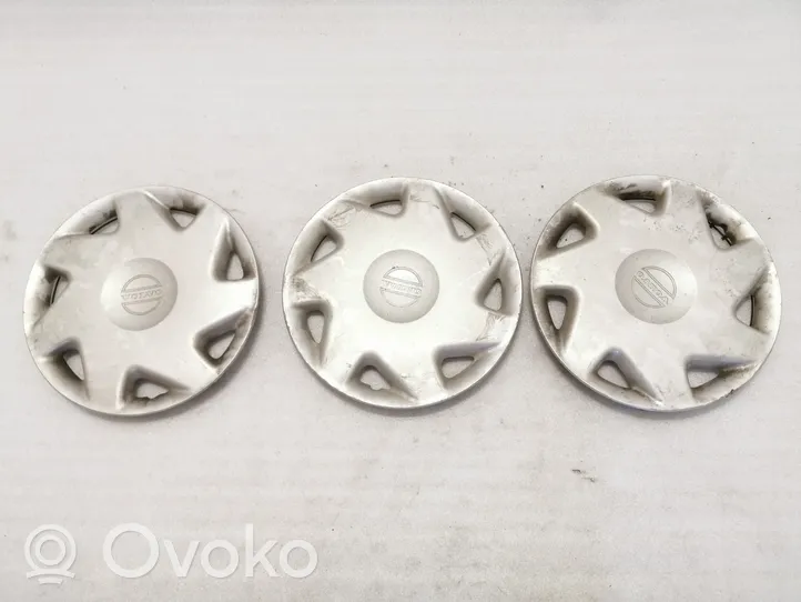 Volvo S40, V40 R14 wheel hub/cap/trim 461240