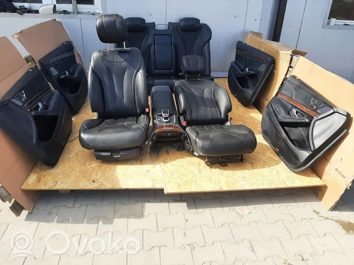 Mercedes-Benz S W222 Set interni A2228311046