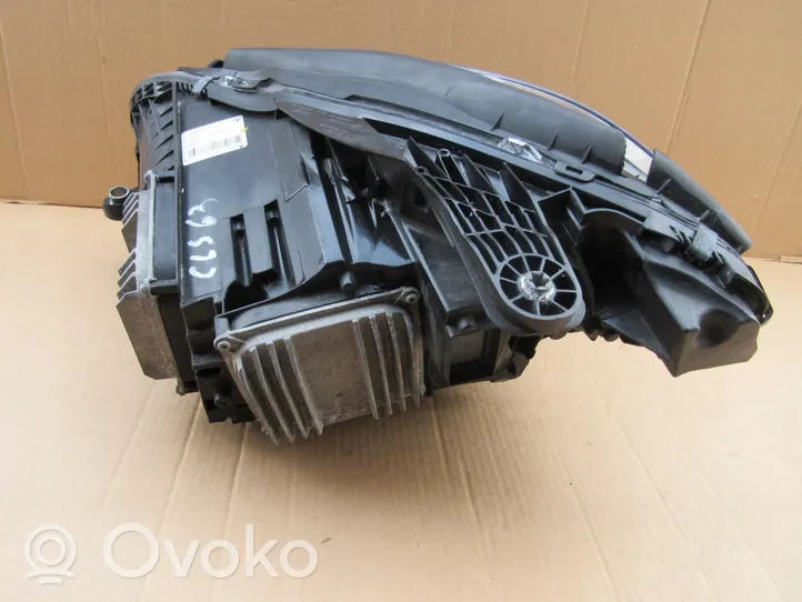 Mercedes-Benz CLS C218 X218 Lampa przednia a2188206661