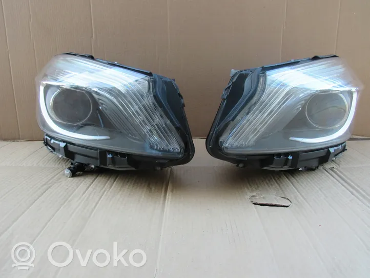 Mercedes-Benz A W176 Lampa przednia 1768201961