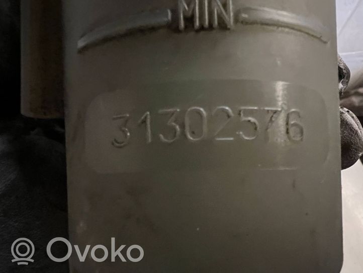 Volvo XC70 Réservoir de liquide de direction assistée 31302576