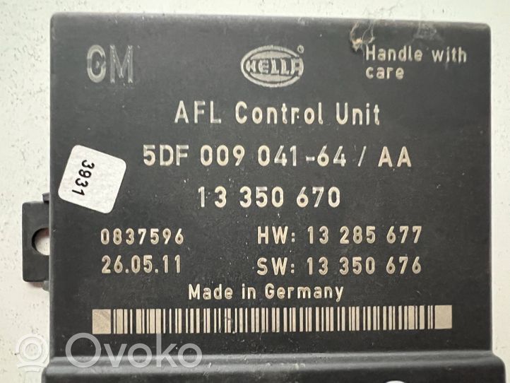 Opel Astra J Xenon-valojen ohjainlaite/moduuli 13350670