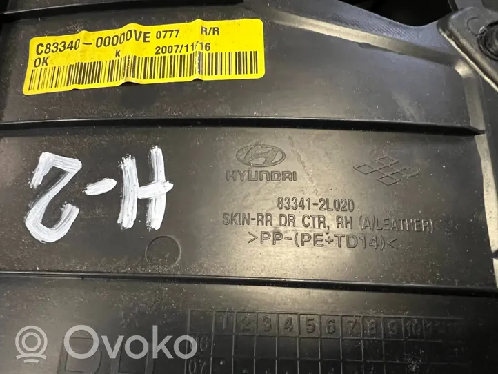 Hyundai i30 Takaoven verhoilu 833412L020