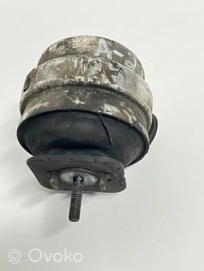 Audi A4 S4 B6 8E 8H Dzinēja spilvens 8E0199382A