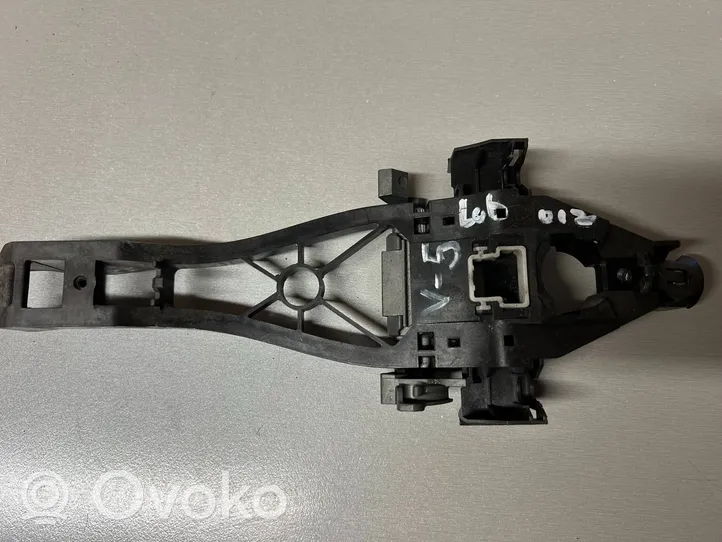 Volvo XC70 Rear door exterior handle/bracket 307184203