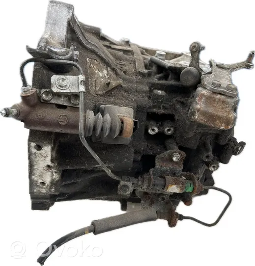 Toyota Avensis T250 Mechaninė 5 pavarų dėžė A6501033