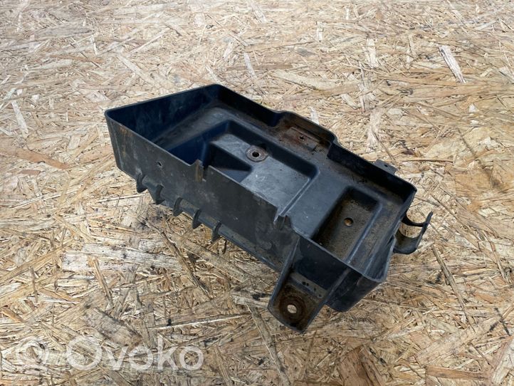 Opel Zafira A Boîte de batterie 24449812