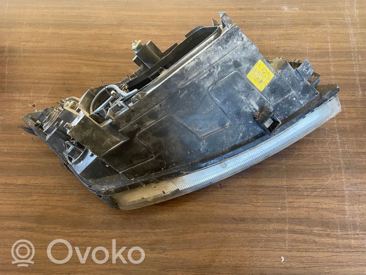 Ford Mondeo Mk III Faro delantero/faro principal 0301174201