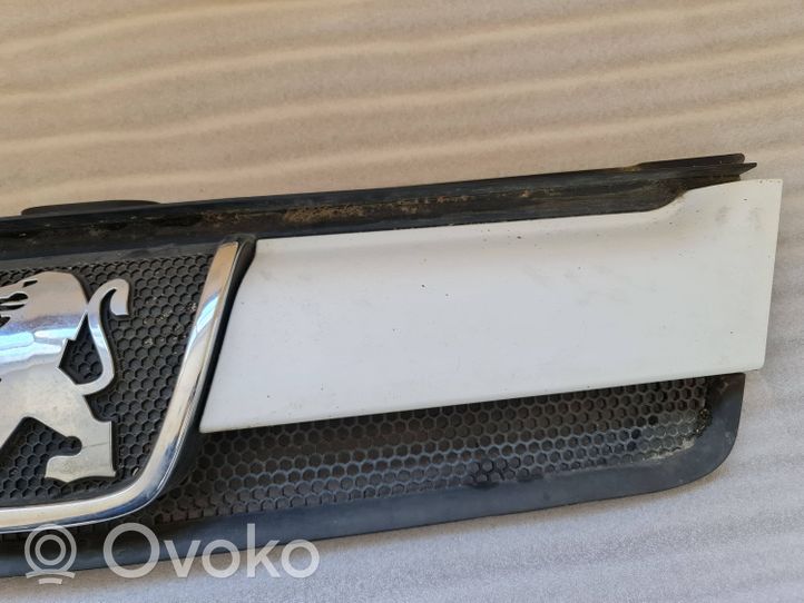 Peugeot Boxer Grille de calandre avant 1304703070