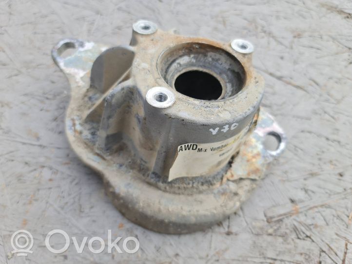 Volvo V70 Front shock absorber mounting bracket 8672095