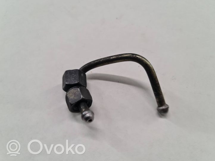 Volvo S40, V40 Fuel injector supply line/pipe 