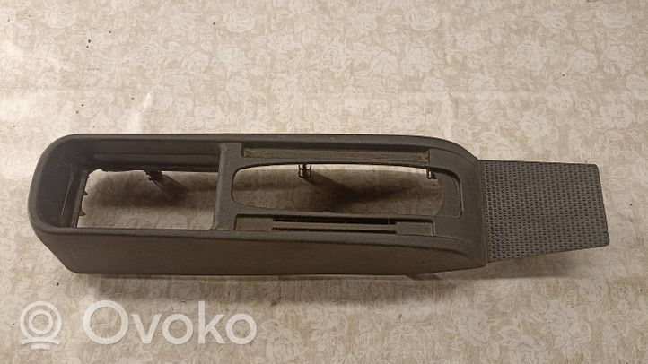 Fiat Grande Punto Keskikonsoli 735394633