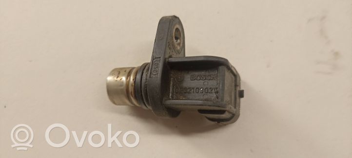 Opel Corsa C Czujnik pozycji wału rozrządu 0232103021