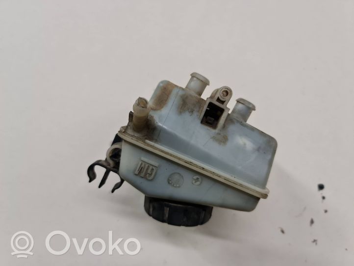 Opel Zafira B Réservoir de liquide de frein 32067271