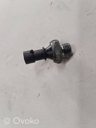 Opel Zafira A Oil pressure sensor 