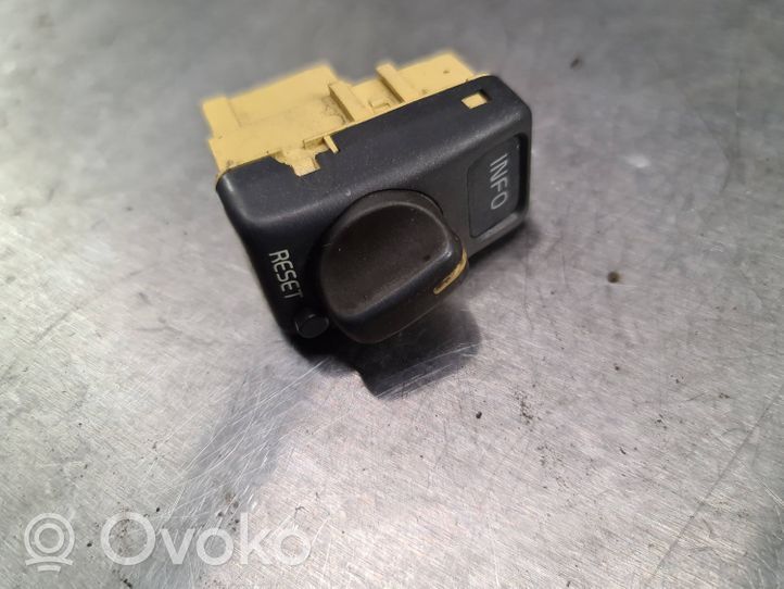 Volvo S70  V70  V70 XC Interrupteur / bouton multifonctionnel 9162959