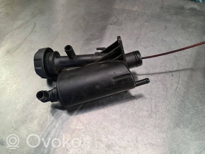 Volvo S40, V40 Oil breather separator 8200140763