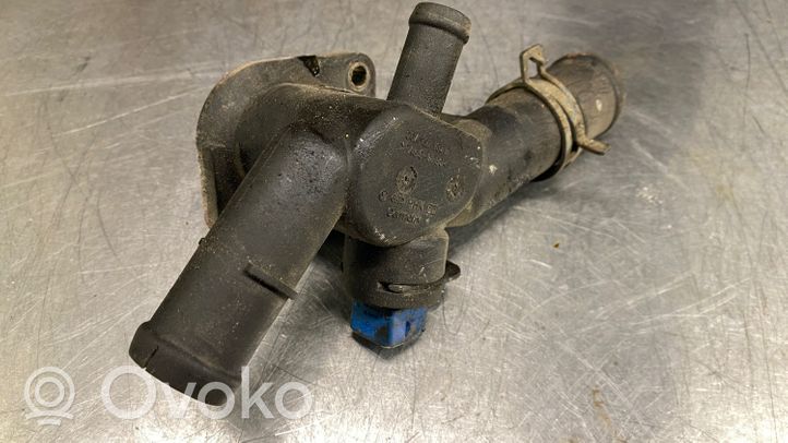 Skoda Octavia Mk2 (1Z) Boîtier de thermostat / thermostat 06A121133D