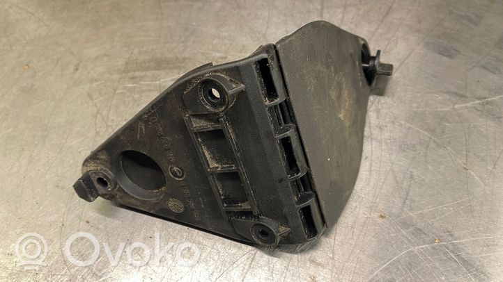 Audi A6 S6 C5 4B Varoituskolmion kannake 3B5860285B