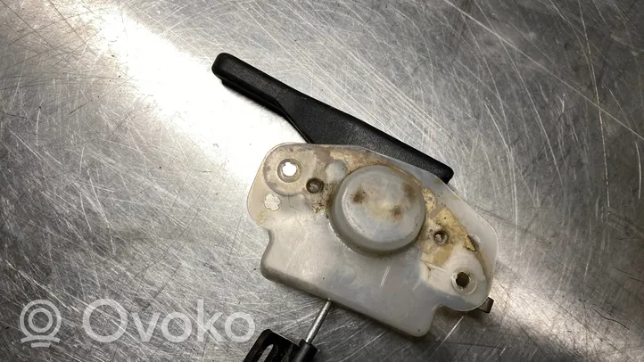 Nissan Almera Tino Maniglia di rilascio del tappo carburante 78822BU210