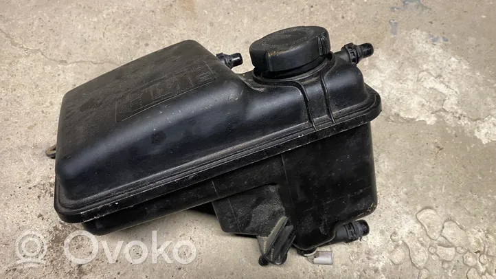 BMW 7 E65 E66 Aušinimo skysčio išsiplėtimo bakelis 17137647713