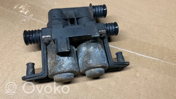 BMW 7 E65 E66 Coolant heater control valve 6411690829401