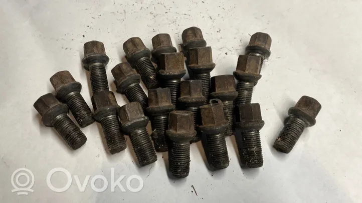 Audi A6 S6 C6 4F Nuts/bolts 