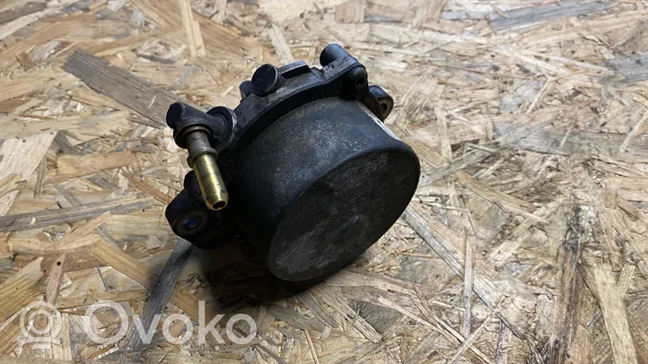 Opel Corsa D Vacuum pump 