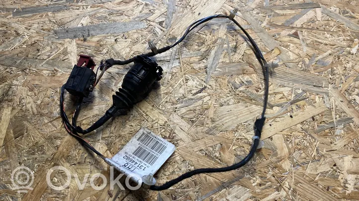 Opel Corsa D Cableado de puerta trasera 13144682