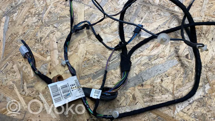 Opel Corsa D Arnés de cableado de la puerta trasera/maletero 13200968