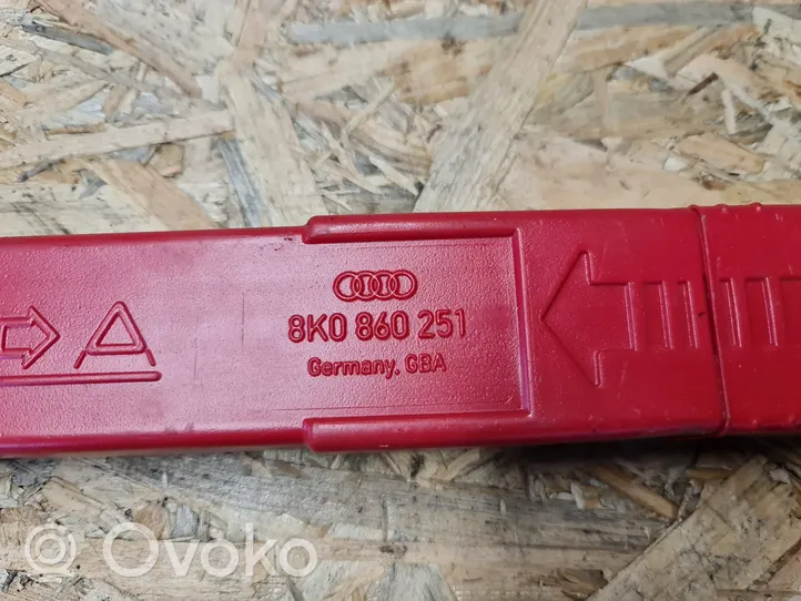 Audi A6 S6 C6 4F Trójkąt ostrzegawczy 8K0860251