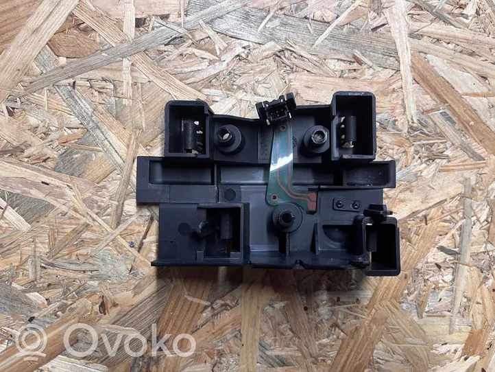 Jaguar S-Type Indicator relay 128921