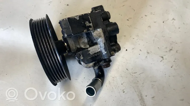 Ford Connect Ohjaustehostimen pumppu 551162