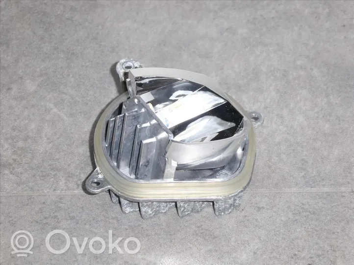 BMW 2 F45 Priekinio žibinto detalė 63117391399