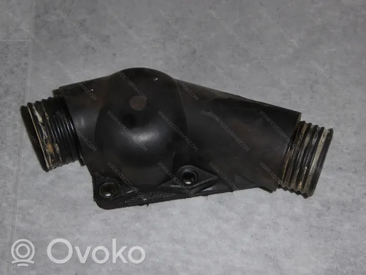 BMW 3 E36 Boîtier de thermostat 11531722531