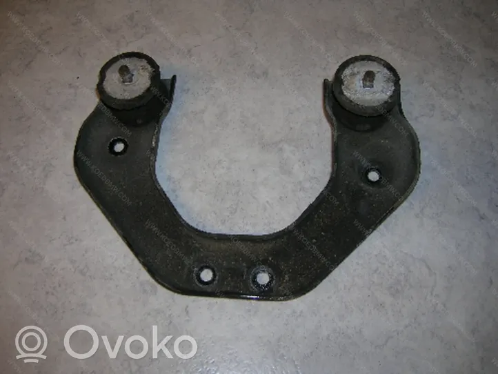 BMW 5 E34 Supporto di montaggio scatola del cambio 24701138520