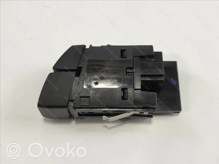 BMW X3 F25 Hazard light switch 61316842273