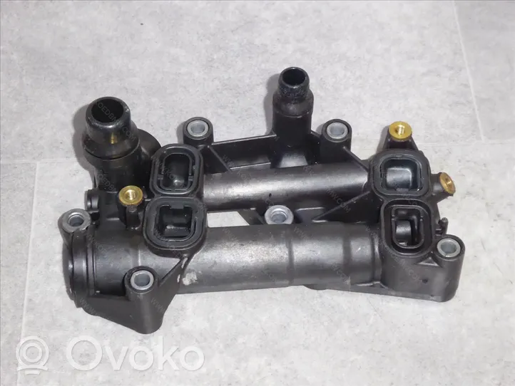 BMW 5 F10 F11 Alloggiamento termostato 11428507694