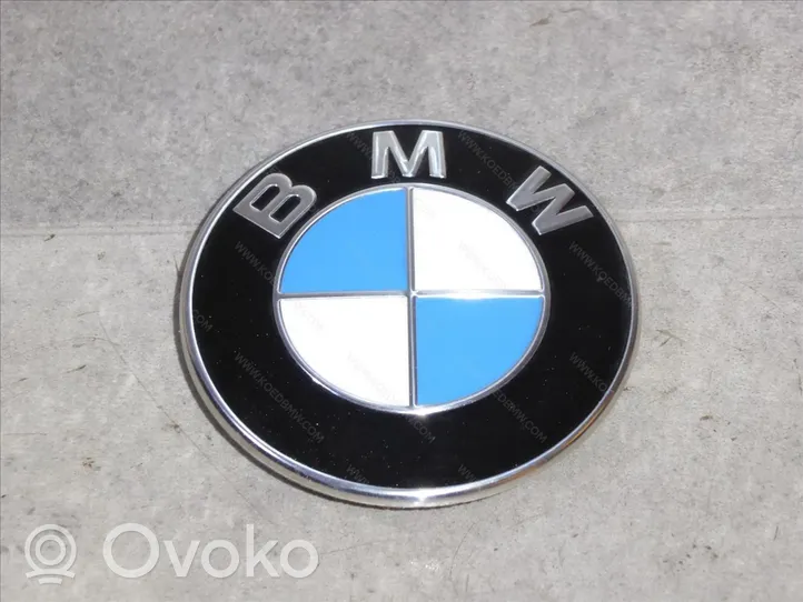 BMW 5 G30 G31 Logo/stemma case automobilistiche 51147463715