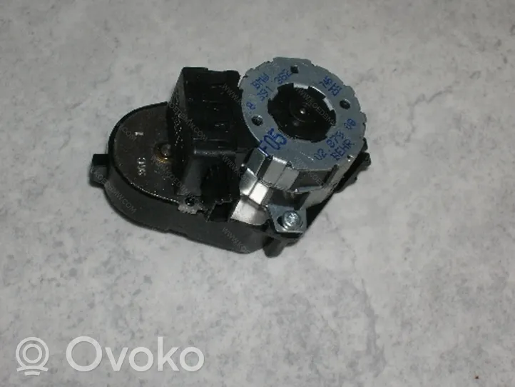 BMW 3 E36 Motorino attuatore ricircolo aria dell’A/C 64118391382