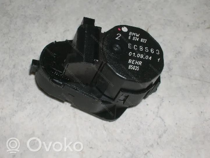 BMW 3 E46 Motor/activador trampilla del aire acondicionado (A/C) 64116934822