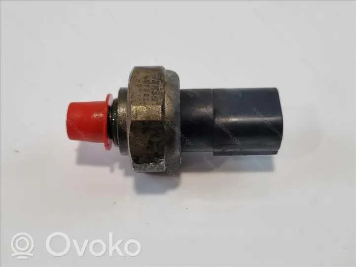 BMW 3 E46 Air conditioning (A/C) pressure sensor 64539323658