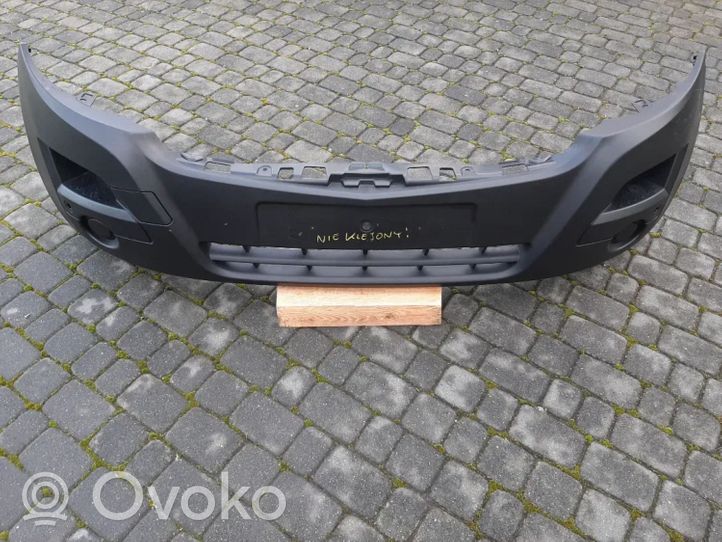 Opel Movano B Zderzak przedni 