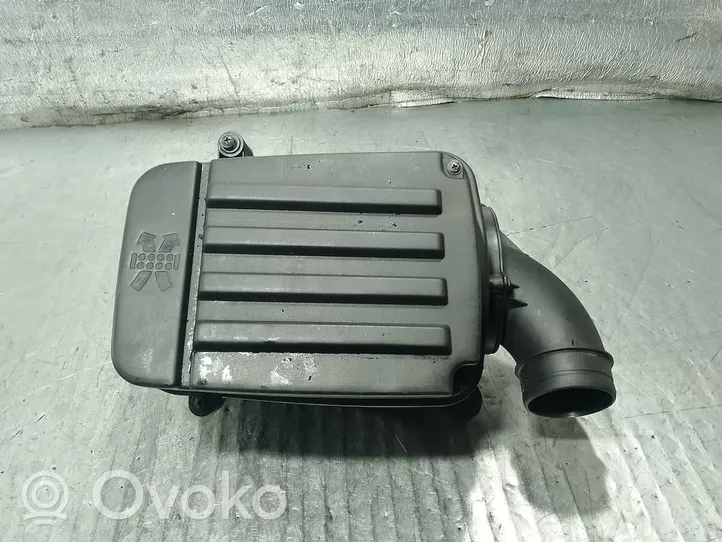 Volkswagen Jetta V Gaisa filtra kaste 1K0129607AJ