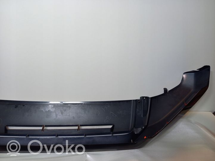 Mitsubishi L200 Apdailinė priekinio bamperio juosta MZ331340