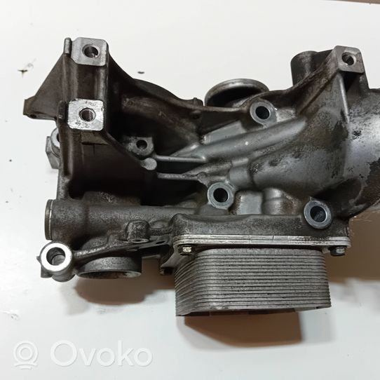 Honda CR-V Generator/alternator bracket 