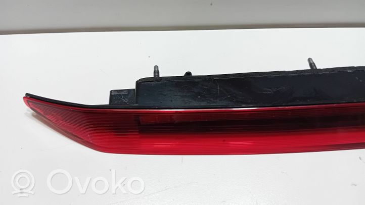 Volvo S90, V90 Kolmas/lisäjarruvalo 31371839