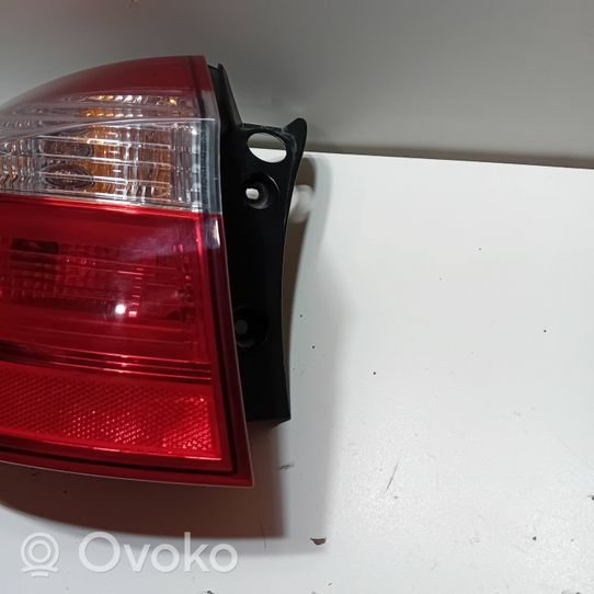 KIA Rio Lampa tylna 924021W2