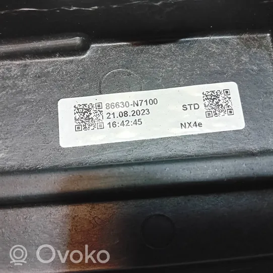 Hyundai Tucson IV NX4 Traversa di supporto paraurti posteriore 86630N7100